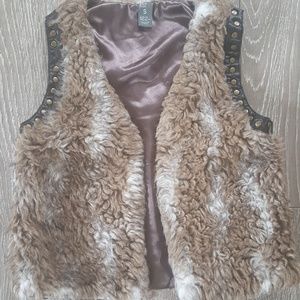 Zara Kids girl faux fur vest Sz S